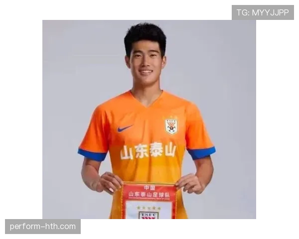 彭啸关键进球助中国足球迎来转折点，球队状态回暖引关注