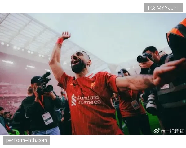 萨拉赫生涯转型解析:从边锋到进攻核心的进阶 萨拉赫生涯转型解析:从边锋到进攻核心的进阶